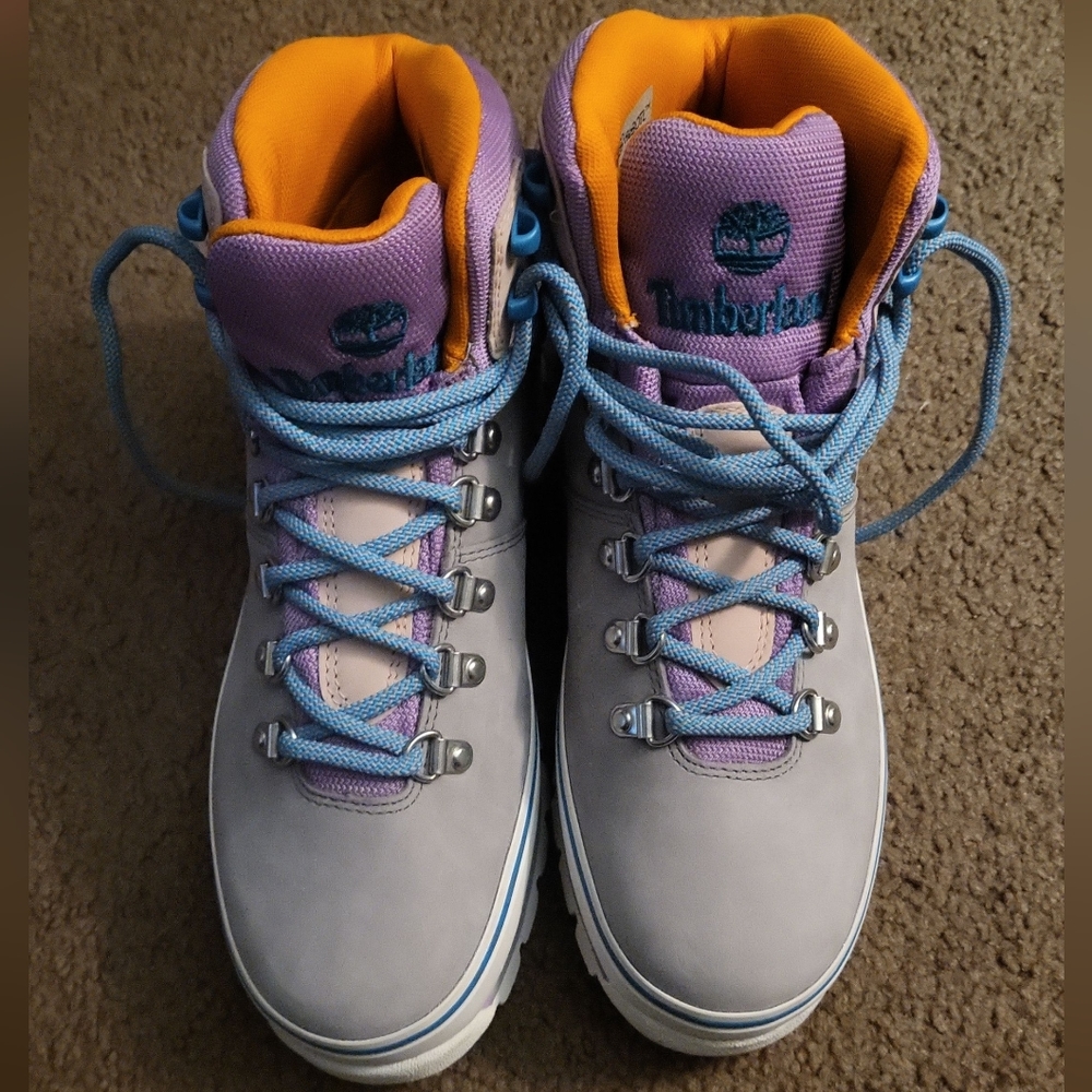 Timberland Women’s Boots Size 8 Grey